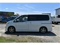 2006 Nissan Serena