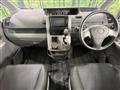 2007 Toyota Voxy