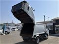 2016 Isuzu Elf Truck