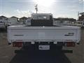 2020 Isuzu Elf Truck