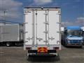 2016 Isuzu Elf Truck