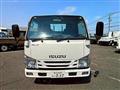 2020 Isuzu Elf Truck