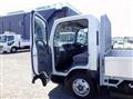 2017 Isuzu Elf Truck