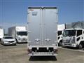 2018 Isuzu Elf Truck