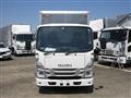2021 Isuzu Elf Truck