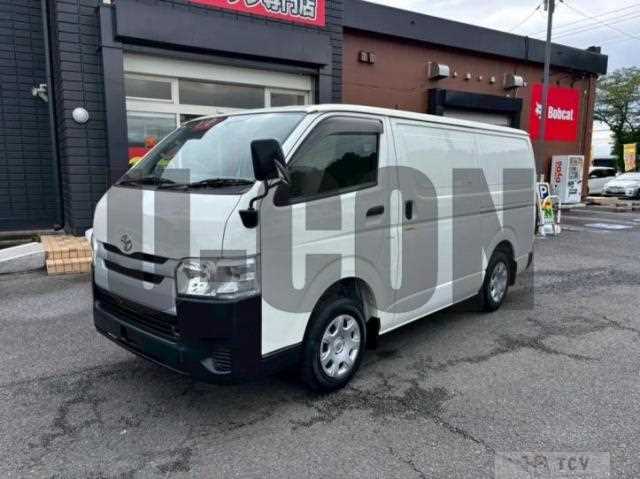 2015 Toyota Hiace Van