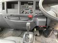 2020 Isuzu Elf Truck