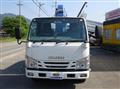 2015 Isuzu Elf Truck