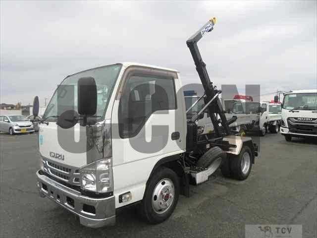 2011 Isuzu Elf Truck
