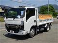 2025 Isuzu Elf Truck