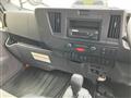 2025 Isuzu Elf Truck