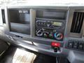 2019 Isuzu Elf Truck