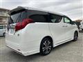 2015 Toyota Alphard Hybrid