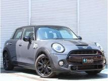 2019 BMW MINI