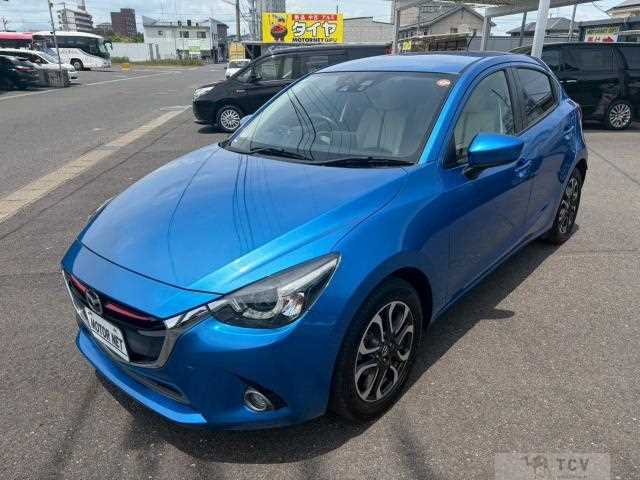 2015 Mazda Demio