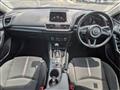 2017 Mazda Axela