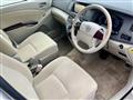 2012 Toyota Isis