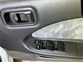 1999 Nissan Avenir