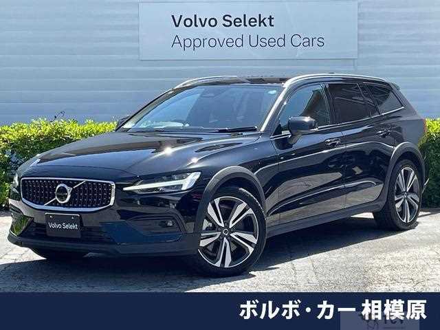 2025 Volvo V60