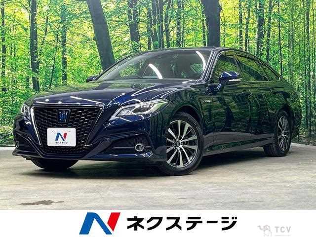 2019 Toyota Crown Hybrid