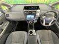 2013 Toyota PRIUS α