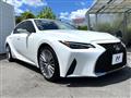 2021 Lexus IS