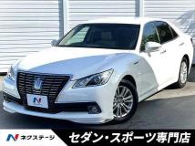 2014 Toyota Crown Hybrid