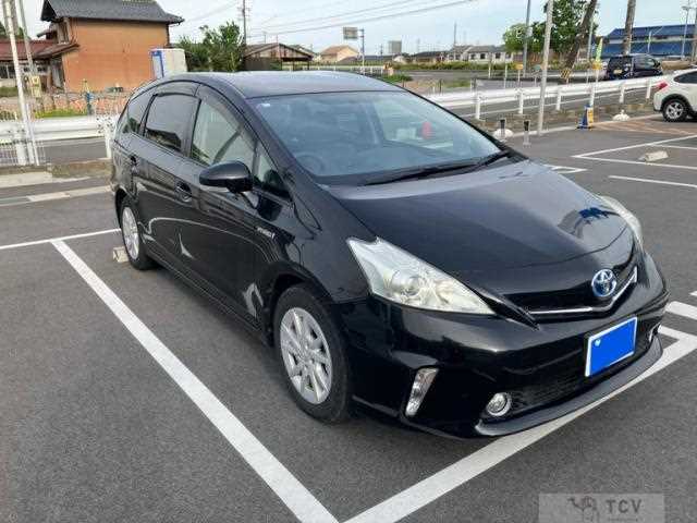 2012 Toyota PRIUS α