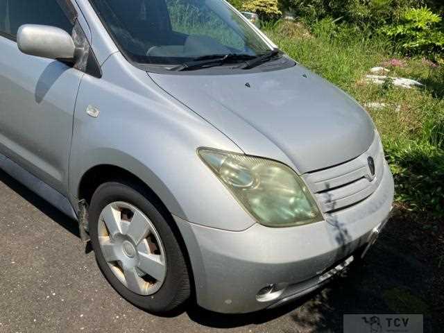 2003 Toyota IST