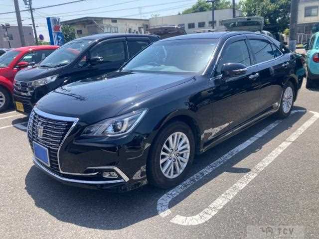 2016 Toyota Crown