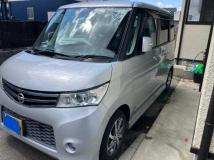 2011 Nissan ROOX