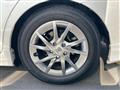 2012 Toyota PRIUS α