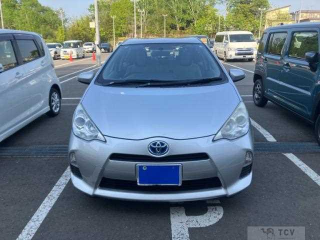 2013 Toyota AQUA