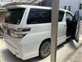 2013 Toyota Vellfire