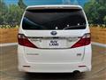 2013 Toyota Alphard Hybrid
