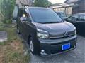 2011 Toyota Voxy