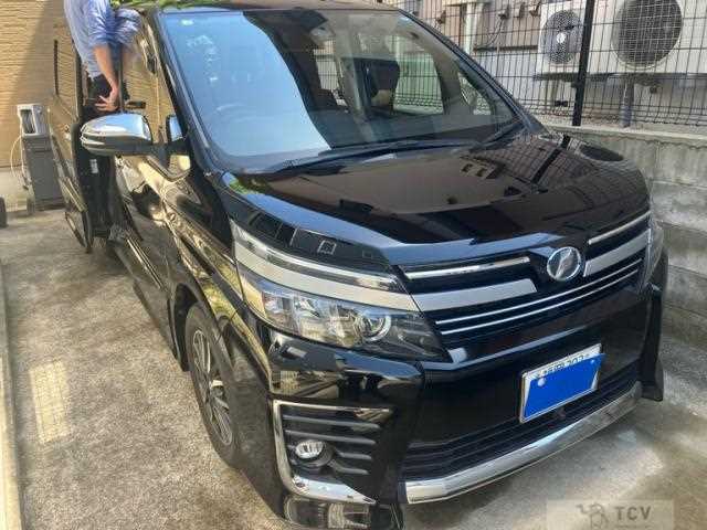 2017 Toyota Voxy