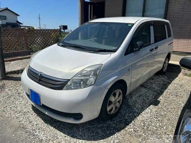 2005 Toyota Isis