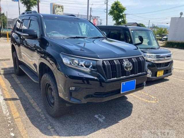 2018 Toyota Land Cruiser Prado
