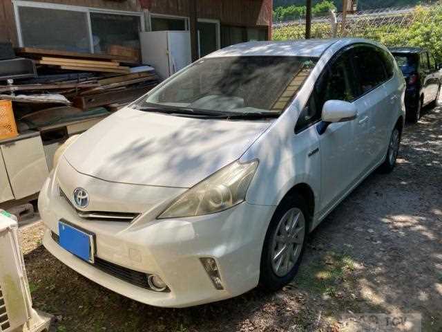 2011 Toyota PRIUS α