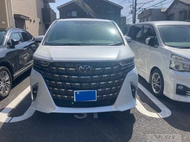 2023 Toyota Alphard Hybrid
