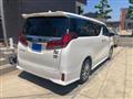 2022 Toyota Alphard Hybrid