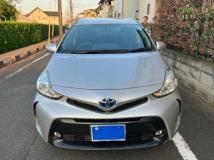 2015 Toyota PRIUS α