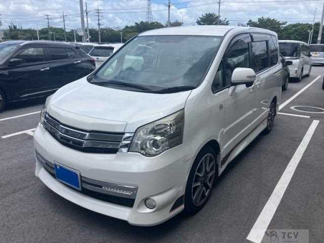 2013 Toyota Noah