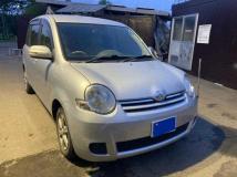 2011 Toyota Sienta