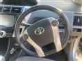2011 Toyota PRIUS α