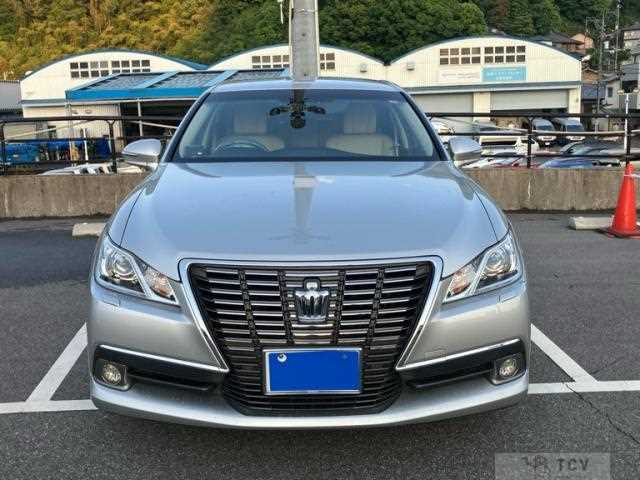 2014 Toyota Crown
