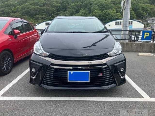 2017 Toyota PRIUS α