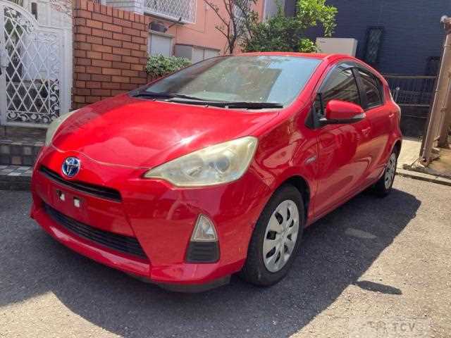 2013 Toyota AQUA