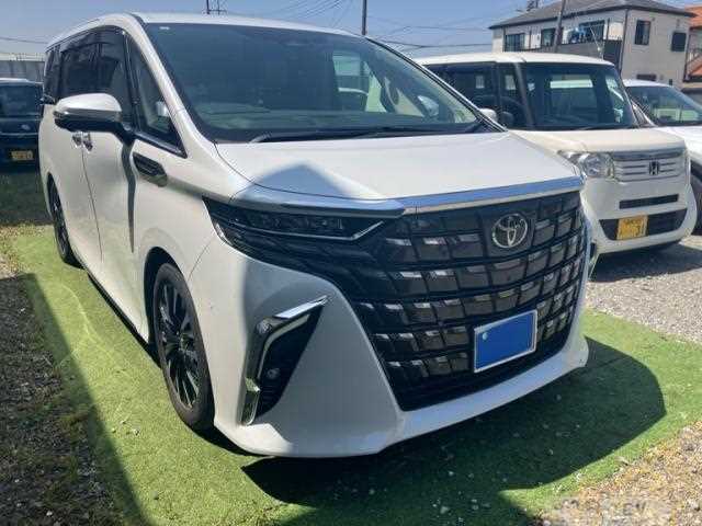 2023 Toyota Alphard Hybrid